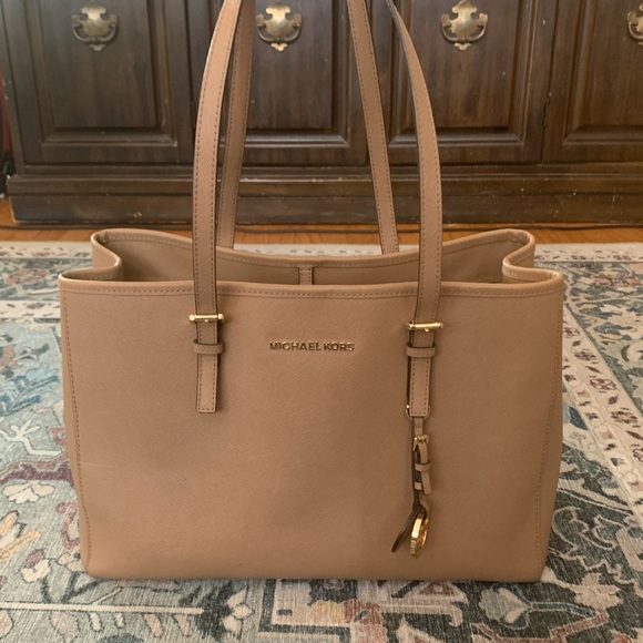 Michael Kors Handbags - Michael Kors Tote